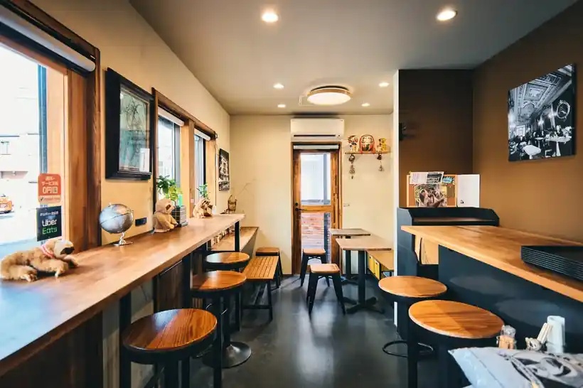 BLACK SLOTH COFFEE客席