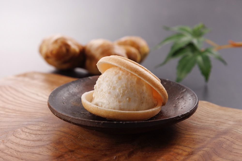 板前アイス最中　新生姜味