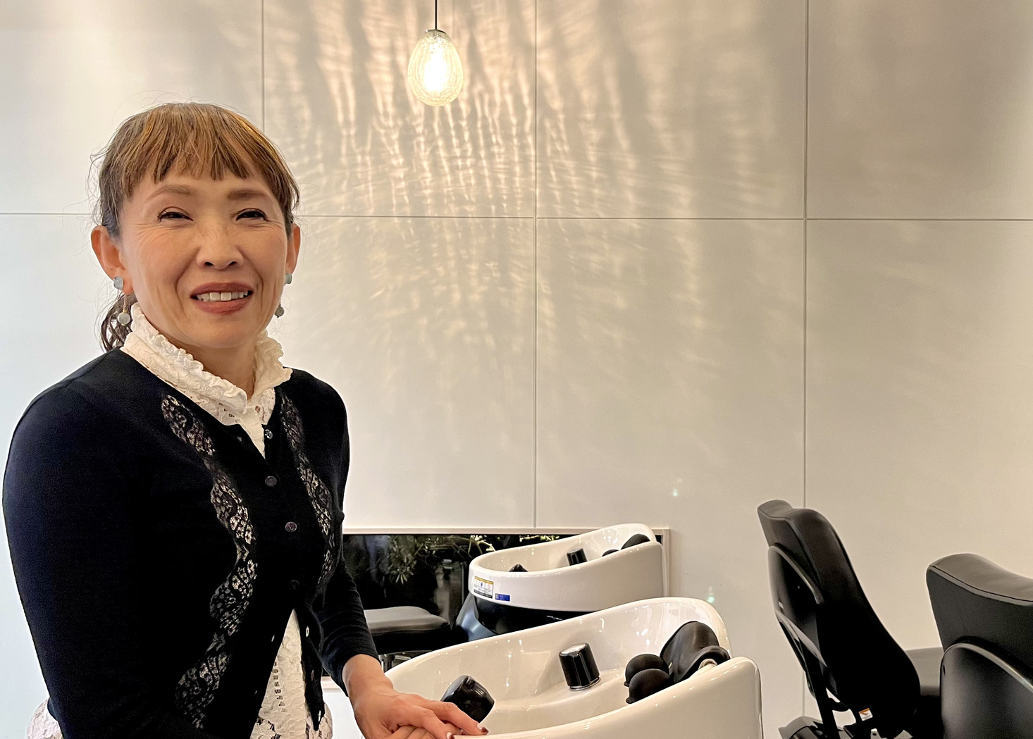 厳選されたエイジングケア成分で髪と肌に栄養を与える